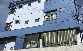ナハビーチハウス ゲストハウス